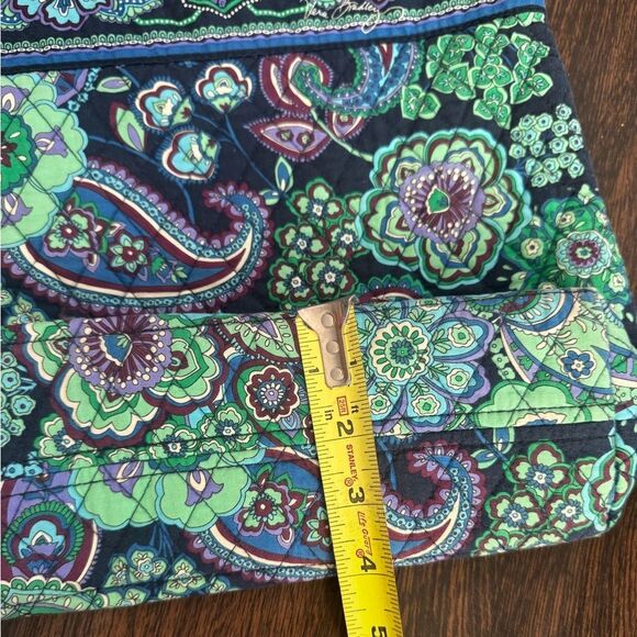 VeraβBradley Quilted Cotton Tote in Emerald Paisley ππΏ - Picture 3 of 6